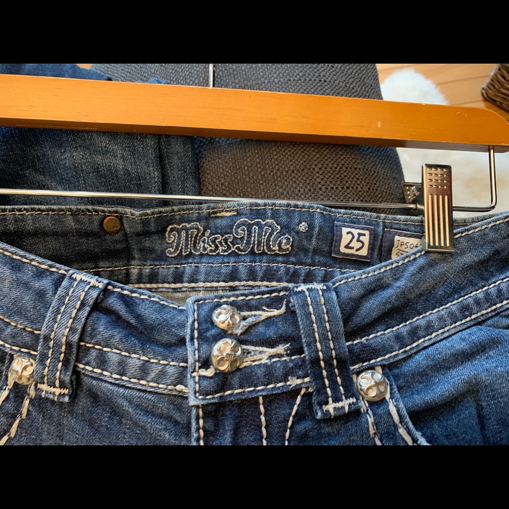 Jeans - Picture 3 of 3